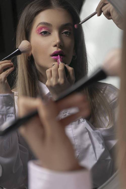 نمونه سوالات آرایش برای عکاسی  با پاسخ ( جدید )